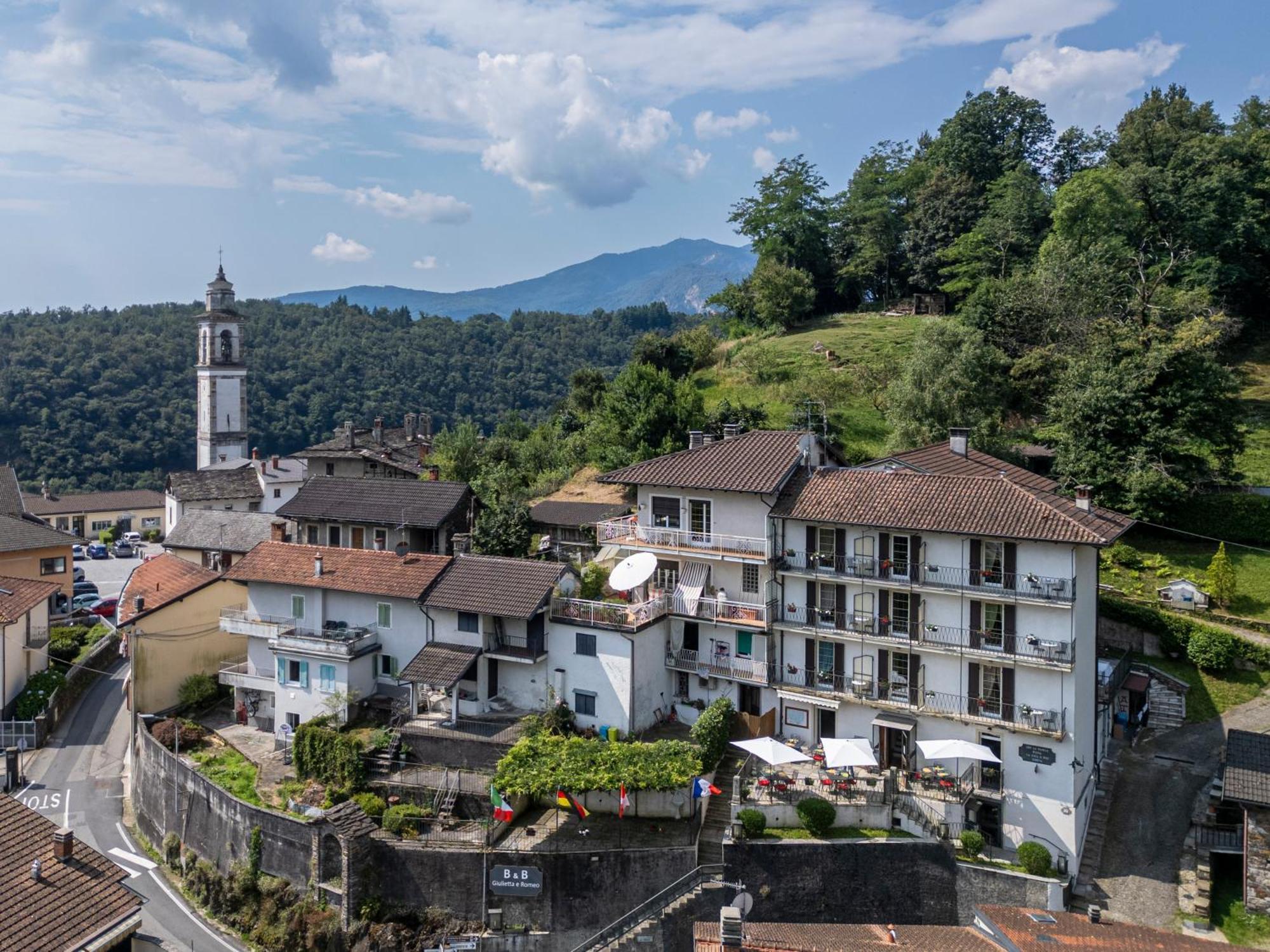 Guesthouse Giulietta E Romeo Cossogno Buitenkant foto